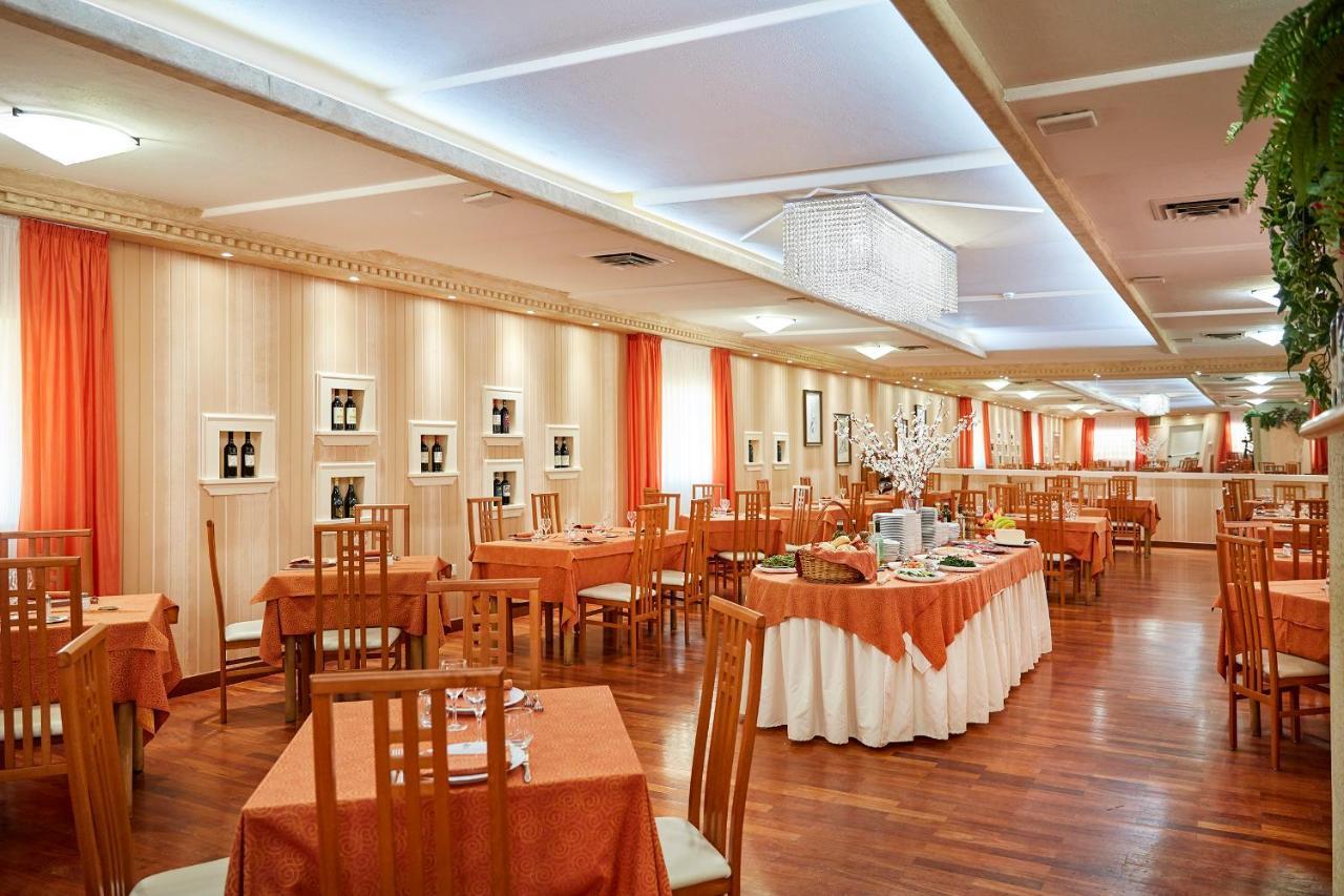 普拉扎酒店 Tabiano Terme 外观 照片