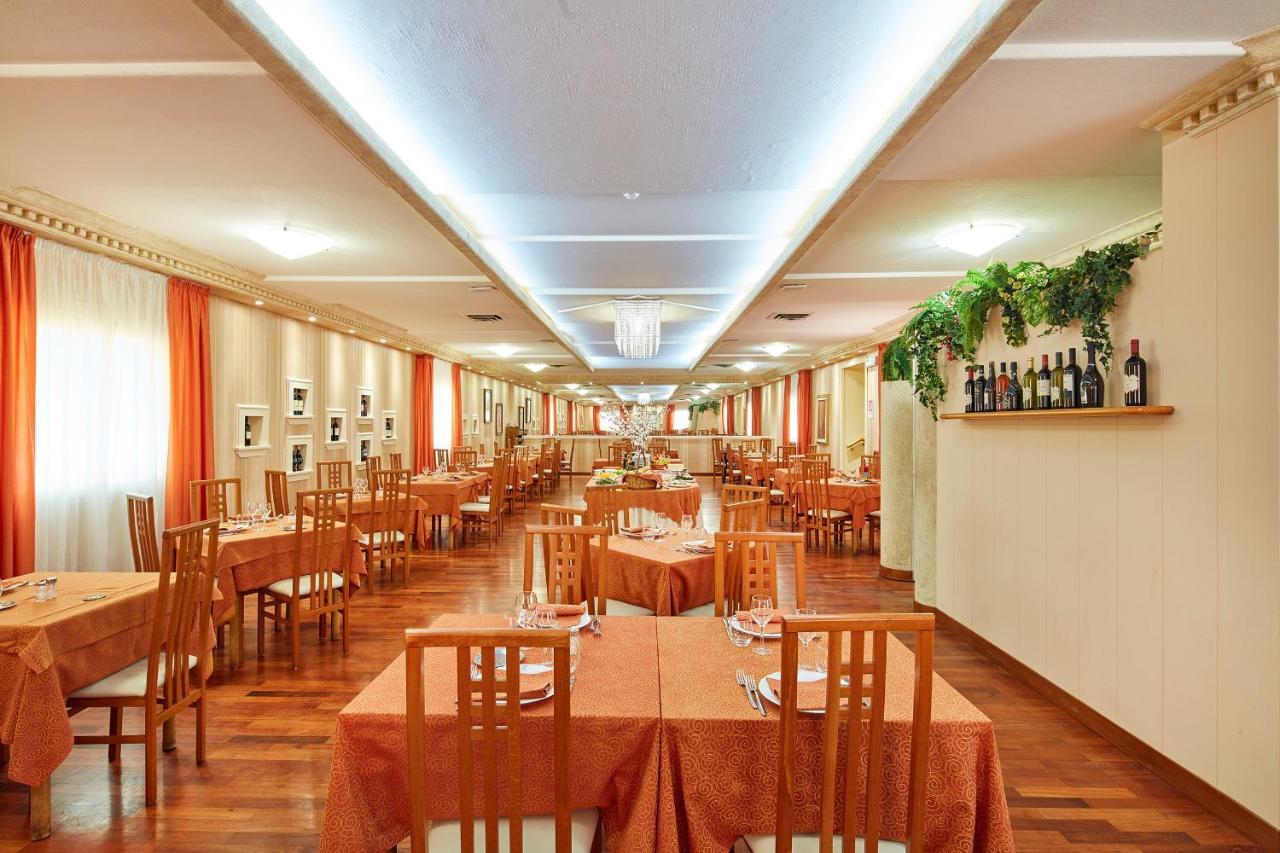 普拉扎酒店 Tabiano Terme 外观 照片