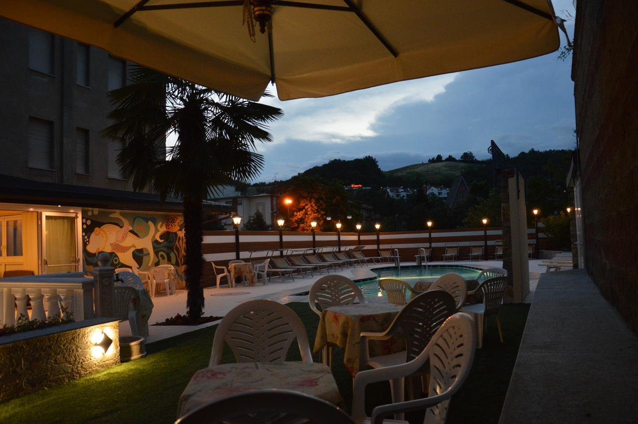 普拉扎酒店 Tabiano Terme 外观 照片